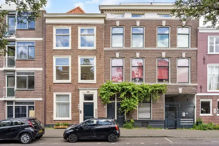 Tussenwoning te koop: Lange Beestenmarkt 20, Zuidwal 'S-Gravenhage