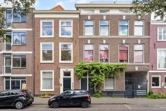 Tussenwoning te koop: Lange Beestenmarkt 20, Zuidwal 'S-Gravenhage
