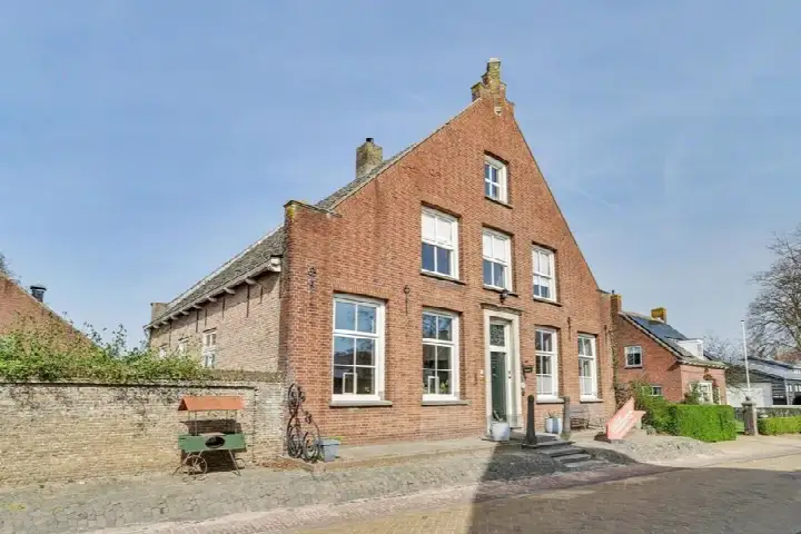 Vrijstaande woning te koop: Lange Broekstraat 2A, Raamsdonk Raamsdonk