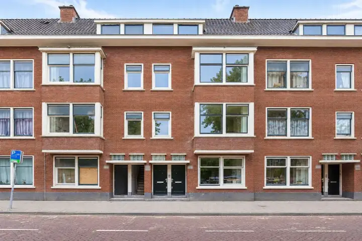 Apartment for rent: Lange Hilleweg 209B01, Bloemhof Rotterdam