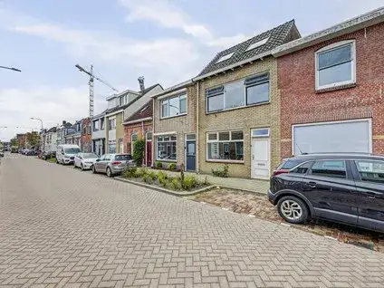 Apartment for sale: Lange Nieuwstraat 108, Theresia Oost Tilburg