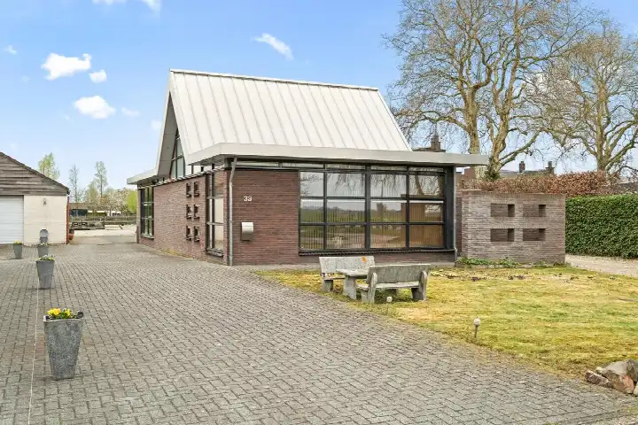 Detached house for sale: Lange Uitweg 39, Tull Tull En 'T Waal