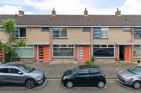 Tussenwoning te koop: Langeberg 47, Meerzicht-West Zoetermeer