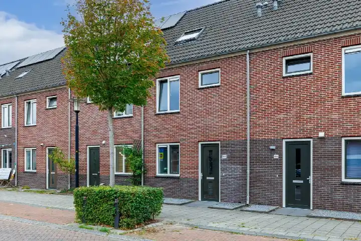 Tussenwoning te koop: Langelermaatweg 86, Berflo Es Noord Hengelo