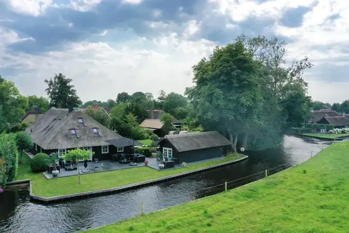 Vrijstaande woning te koop: Langesteeg 18, Giethoorn-Zuid Giethoorn