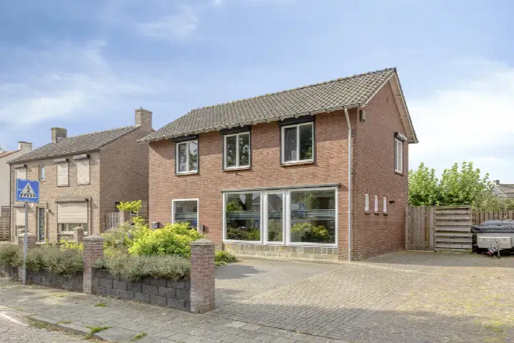 Vrijstaande woning te koop: Langestraat 15, Braamt Braamt