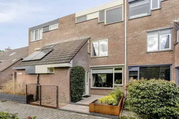 Tussenwoning te koop: Langetuin 191, Risdam-Noord - Buurt 21 00 Zwaag