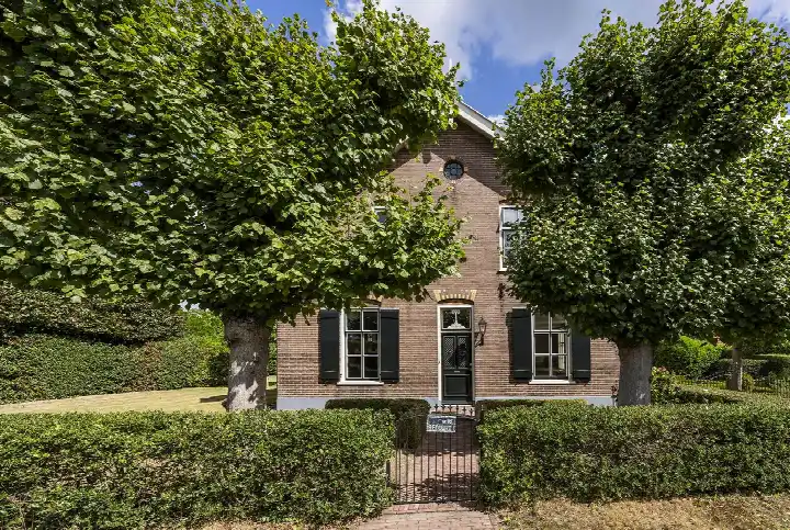 Detached house for sale: Langeweg 15, Blaricum-Dorp Blaricum