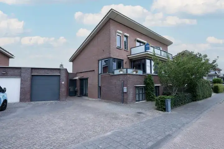 Terraced house for sale: Langstraat 16, Landstrekenwijk West Lelystad