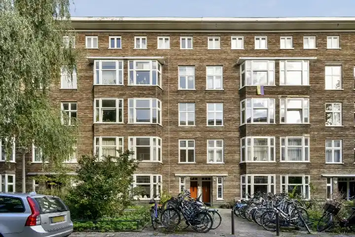 Apartment for sale: Lanseloetstraat 32-2, Erasmusparkbuurt-West Amsterdam