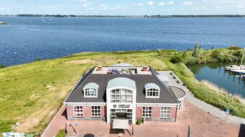 Appartement te koop: Lantaarndijk 14, Verspreide huizen Willemstad Willemstad