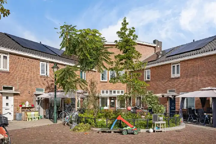 Apartment for sale: Lariksplein 12C, De Hinthamerpoort 'S-Hertogenbosch