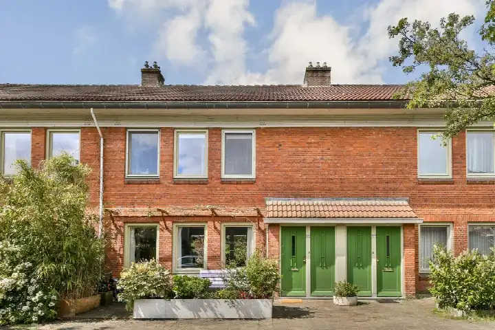 Woning te huur: Latherusstraat, Bloemenbuurt-Zuid Amsterdam
