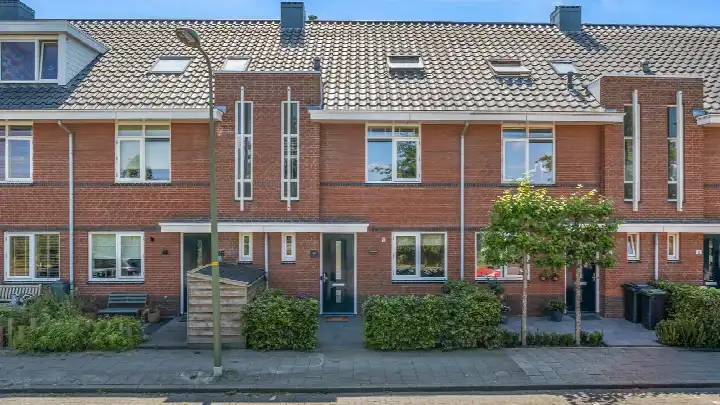 Terraced house for sale: Laurenburg 48, Oranjebuurt Bleiswijk