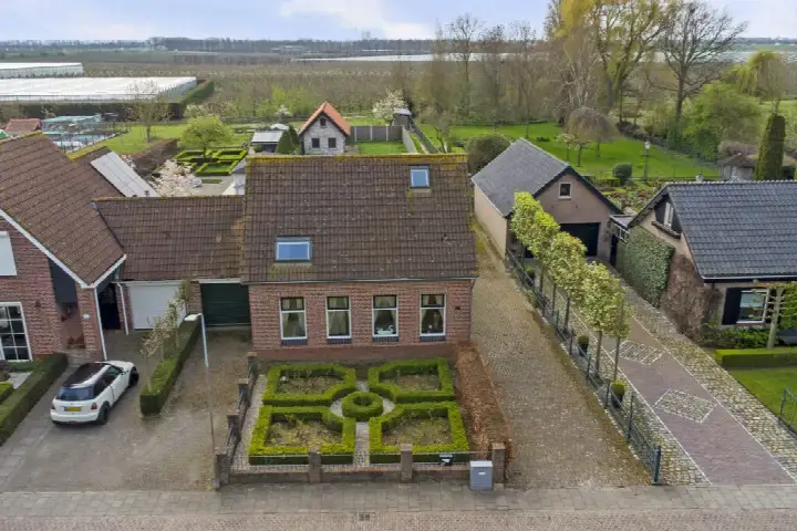 Semi-detached for sale: Lavendeldijk 17, Oostdijk Oostdijk