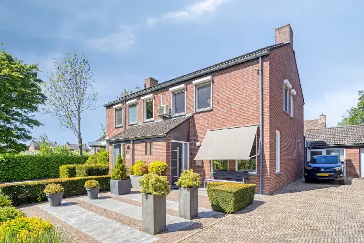 Semi-detached for sale: Leeg Bemden 10, Herten Herten