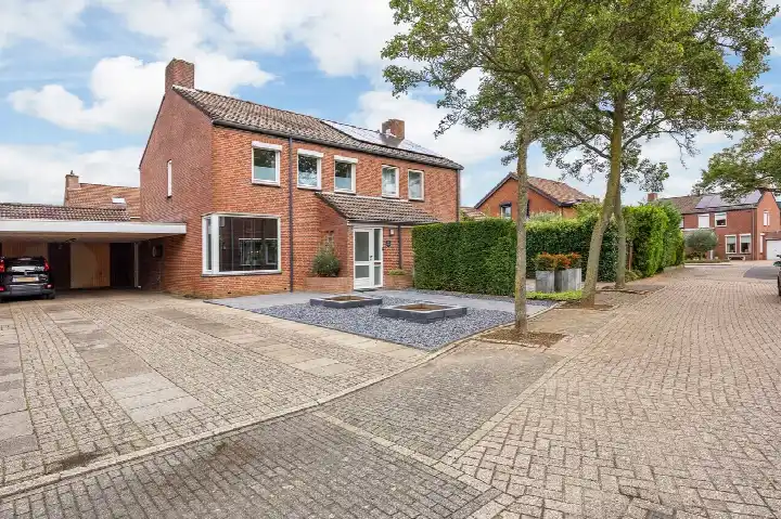 Semi-detached for sale: Leeg Bemden 4, Herten Herten
