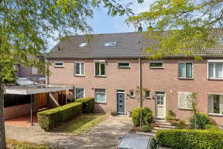 Terraced house for sale: Leemkuylen 48, Skandia Geldrop