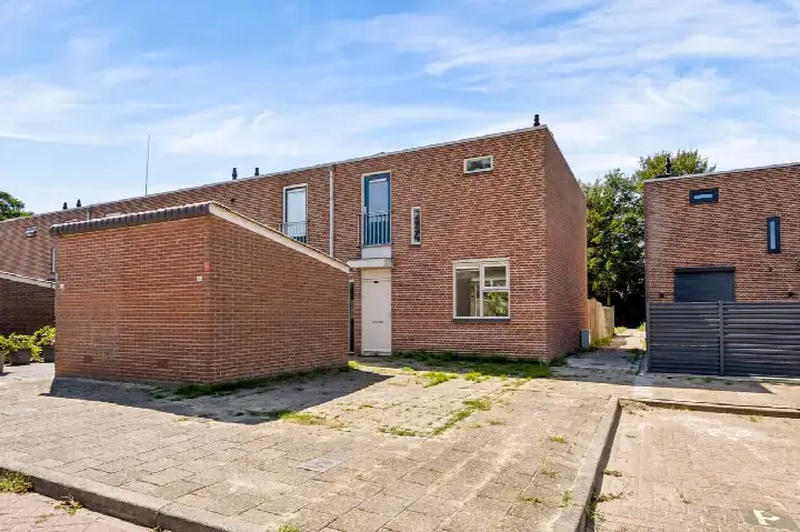 Corner house for sale: Leemwierde 192, Kornwierde en Leemwierde Almere