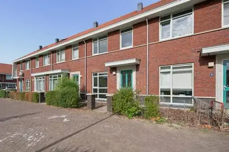 Terraced house for sale: Leeuw 7, Vierslag Elst (Ge)