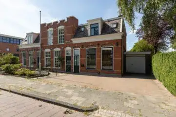 Hoekwoning te koop: Leeuwarderweg 45, Bomenbuurt Sneek