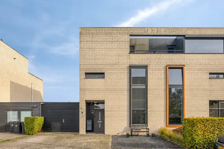 Terraced house for sale: Leeuwenstein 23, De Mortel Udenhout