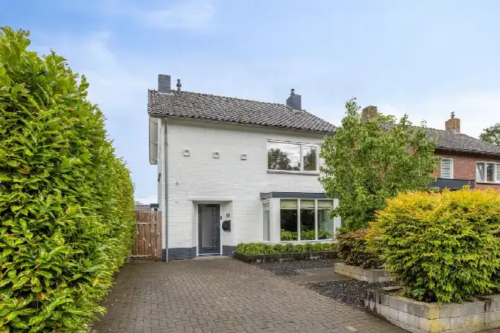 Vrijstaande woning te koop: Leeuweriklaan 35, Hapert Zuid-West Hapert