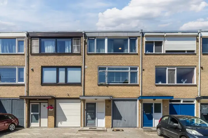 Tussenwoning te koop: Leeuwerikstraat 12, Vogelbuurt Boskoop
