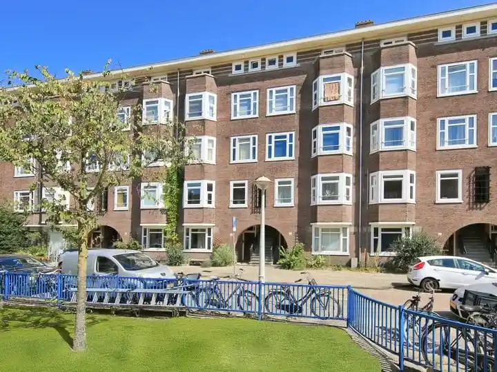 Appartement te koop: Legmeerplein 15-1, Legmeerpleinbuurt Amsterdam