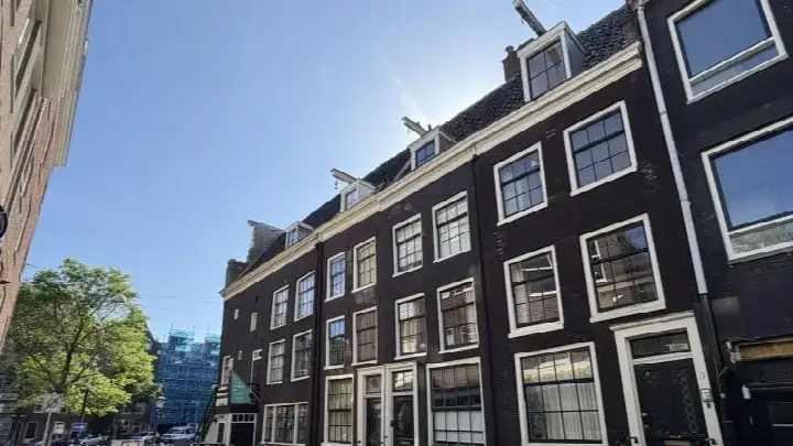 Terraced house for sale: Leidsekruisstraat 5, Leidsebuurt-Noordoost Amsterdam