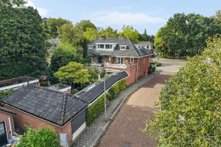 Hoekwoning te koop: Leidseweg 198A, Krimwijk Voorschoten