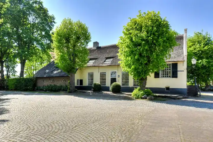 Vrijstaande woning te koop: Leijsenstraat 51, Leijsenakkers Oosterhout (Nb)