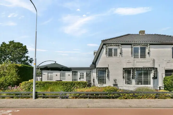Twee-onder-één-kap te koop: Leimuiderdijk 112, Rijsenhout Dijk Rijsenhout