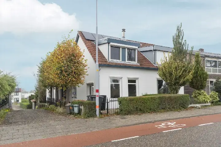Semi-detached for sale: Leimuiderdijk 31, Rijsenhout Dijk Rijsenhout
