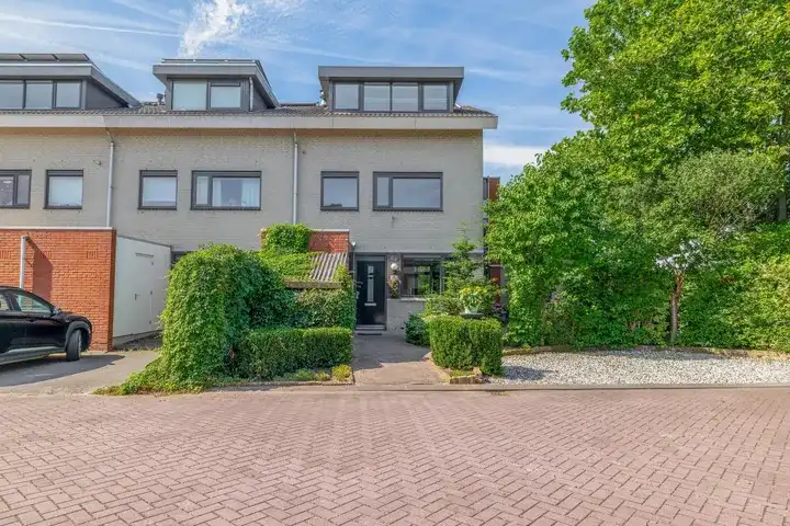 Corner house for sale: Lek 104, Esse Hoog Nieuwerkerk Aan Den Ijssel