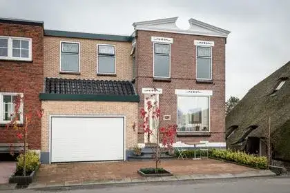 Twee-onder-één-kap te koop: Lekdijk 121, Nieuw-Lekkerland-Dorp Nieuw-Lekkerland