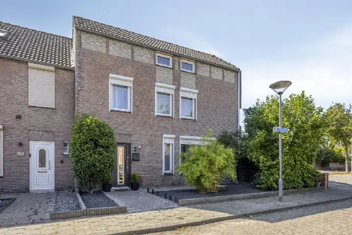 Tussenwoning te koop: Lekstraat 2, Brouwhuis-West Helmond