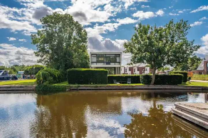 Vrijstaande woning te koop: Leo de Weijshof 15, Wildervank Wildervank