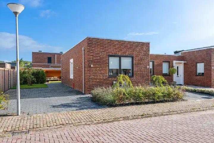 Twee-onder-één-kap te koop: Leo de Weijshof 16, Wildervank Wildervank