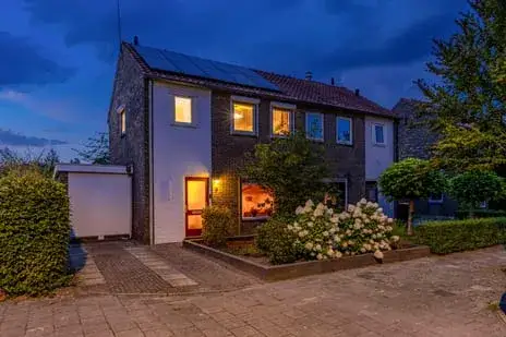 Twee-onder-één-kap te koop: Leurinkstraat 3, Tuindorp Zuid Hengelo