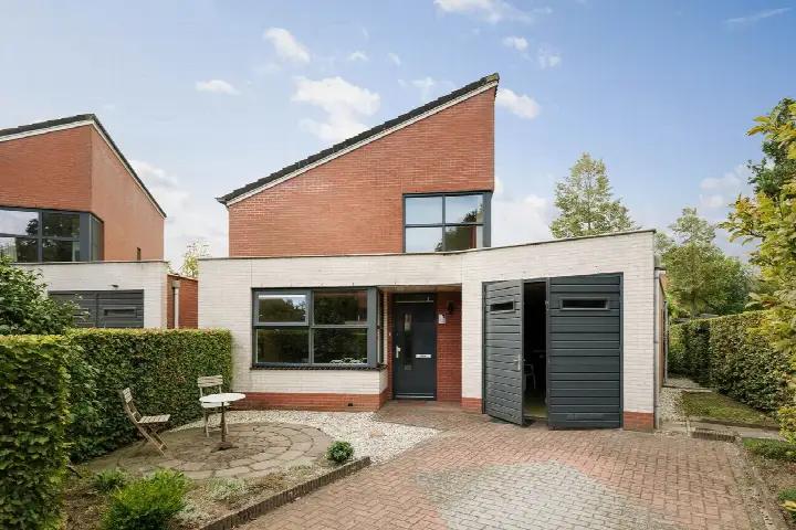 Vrijstaande woning te koop: Lichtenbergerlaan 18, Dorp Diepenveen Diepenveen