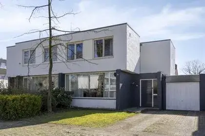 Tussenwoning te koop: Liefkenshoek 14, Riel-Dorp Riel