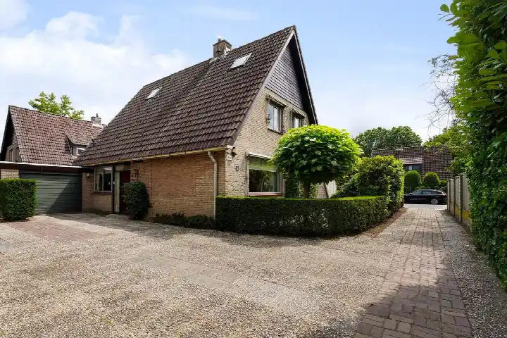 Tussenwoning te koop: Lierenbout 64, Boxtel-Oost Boxtel