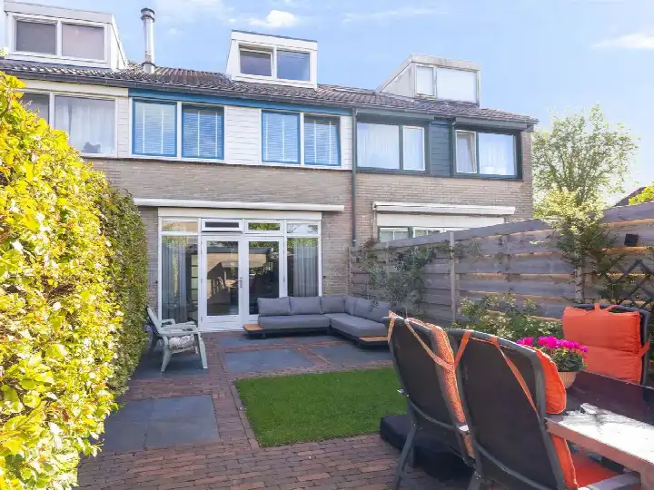 Tussenwoning te koop: Lijndraaier 105, Risdam-Zuid - Buurt 20 04 Hoorn