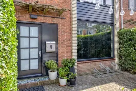 Terraced house for sale: Lijsterbeslaan 4, Pijnacker Noord Pijnacker