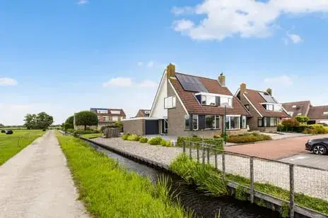 Twee-onder-één-kap te koop: Lijsterbeslaan 7, Zegveld (dorp) Zegveld