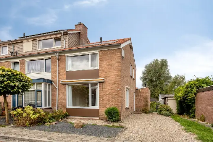 Hoekwoning te koop: Lijsterbesstraat 2, Beek-Oost Beek (Gem. Berg En Dal)