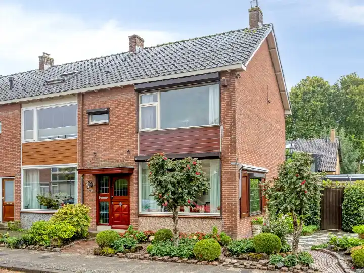 Hoekwoning te koop: Lijsterbesstraat 78, Dubbeldam-Zuid Dordrecht