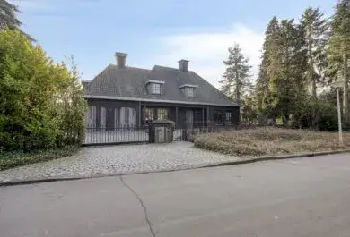 Detached house for sale: Lijsterlaan 6, Villawijk Best