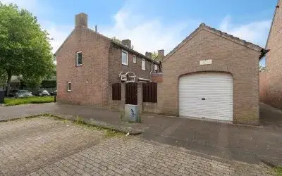 Hoekwoning te koop: Lijsterlaan 7, Vogelbuurt Oss